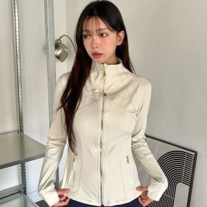 룰루레몬 디파인 바람막이 자켓
