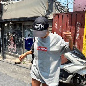 슈프림 베이직 로고 반팔티셔츠