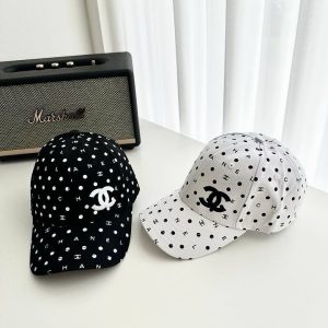 샤넬 레터링 베이스볼 캡