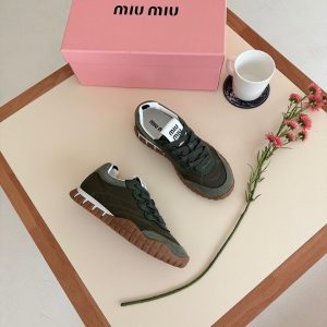 미우미우 타이어 스니커즈 신발