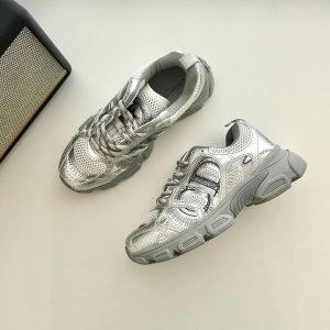 디올 크로노 스니커즈 신발
