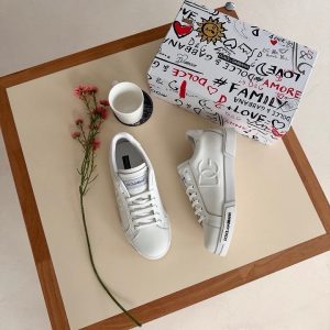 돌체앤가바나 플레이트 스니커즈 신발