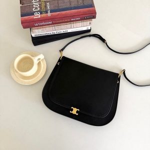 셀린느 소프트 트리옹프 베사체 크로스백