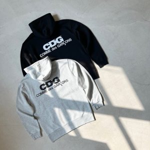 꼼데가르송 CDG 로고 프린트 후드집업