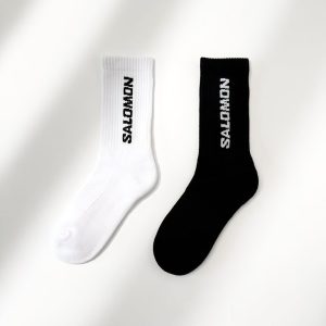 살로몬 로고 양말